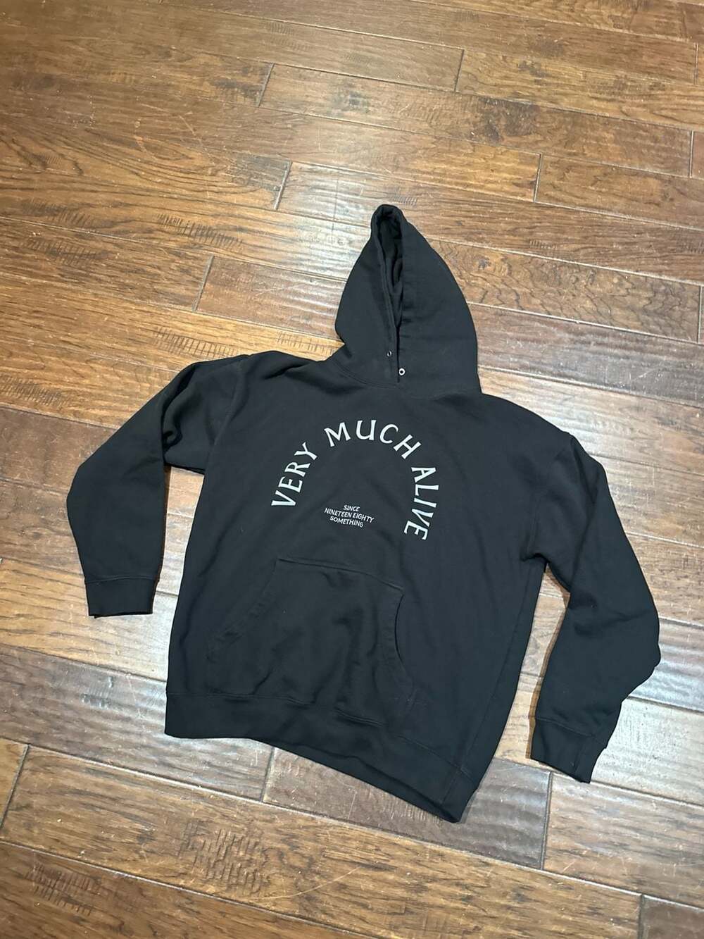 Emo's‎ Not Dead Very Much Alive Hoodie Black Size L